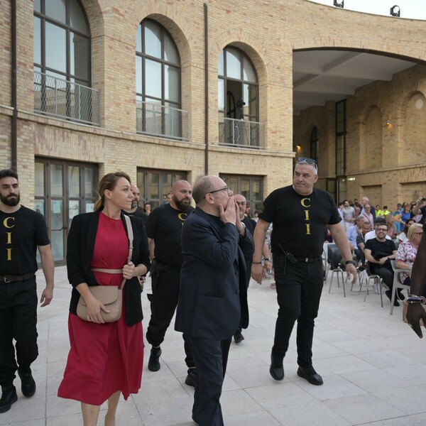 Arrivo Carlo Verdone
